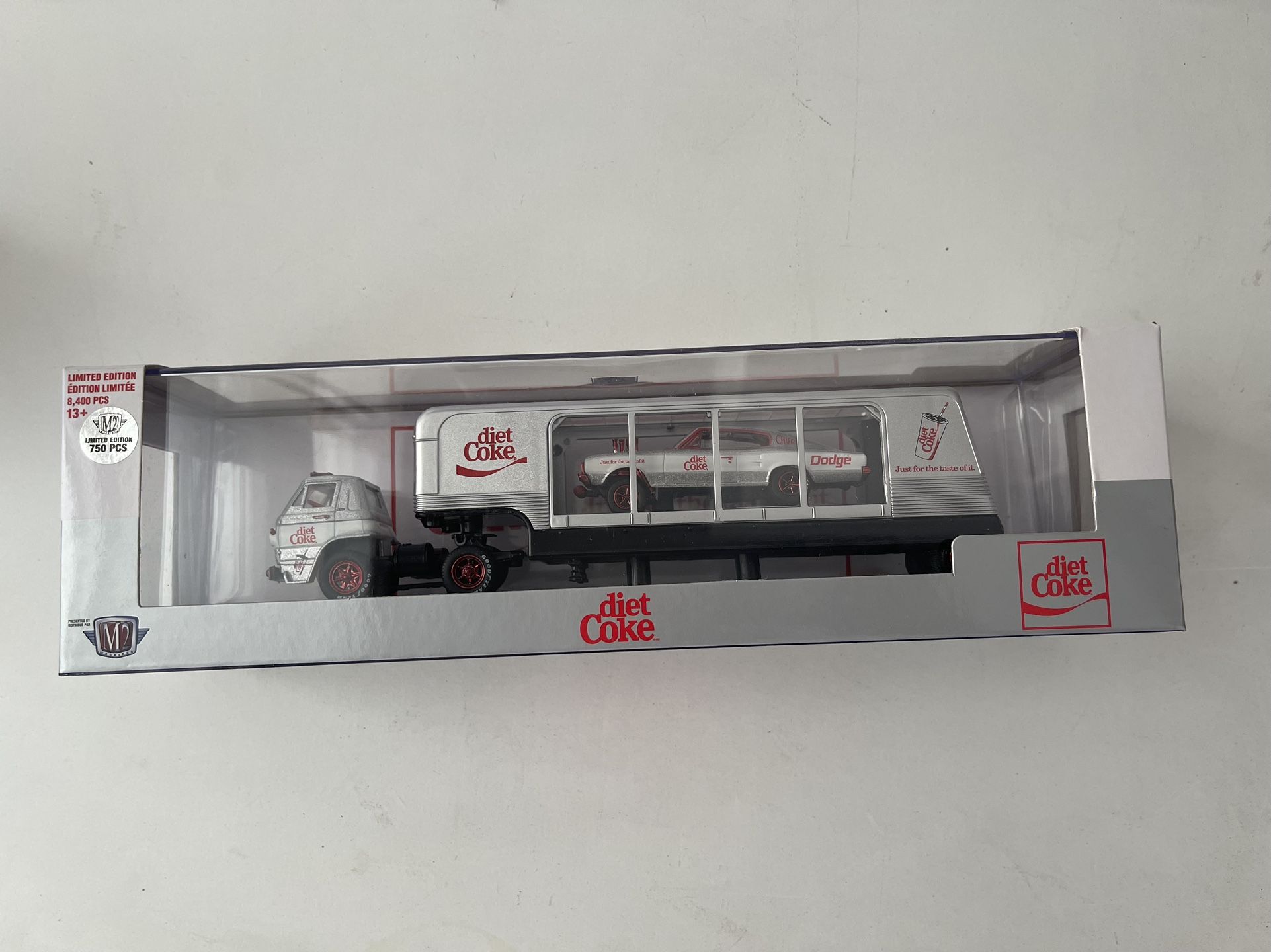 1:64 M2 Machines Diet Coke Tw18 1966 Dodge L600 Coe & 1966 Dodge Charger Gasser Chase