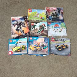 8 Legos