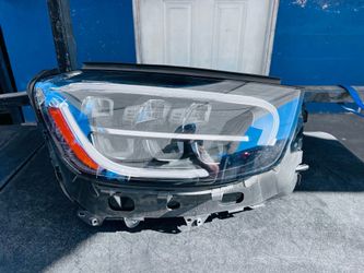 Mercedes GLC 2020-2023 right passenger side headlight Oem