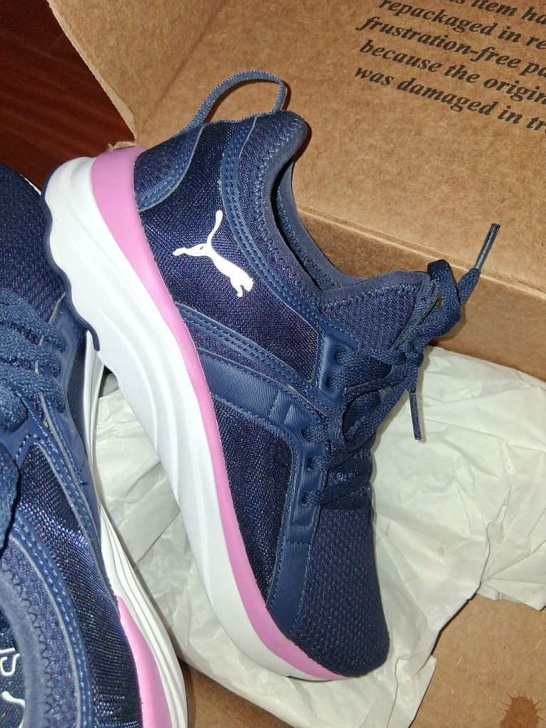 Puma Optimal Comfort Ladies 8.5, NEW