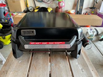Weber 17” Portable Griddle Grill *brand new*