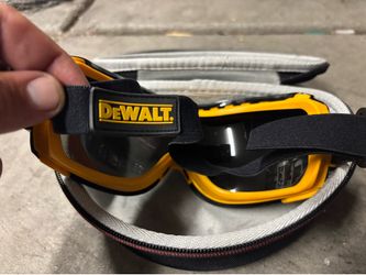 Dewalt tinted eye protection