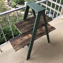 Ladder Shelving