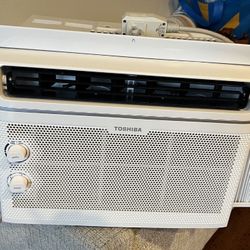 Toshiba Window AC 5000btu