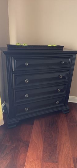 Black dresser