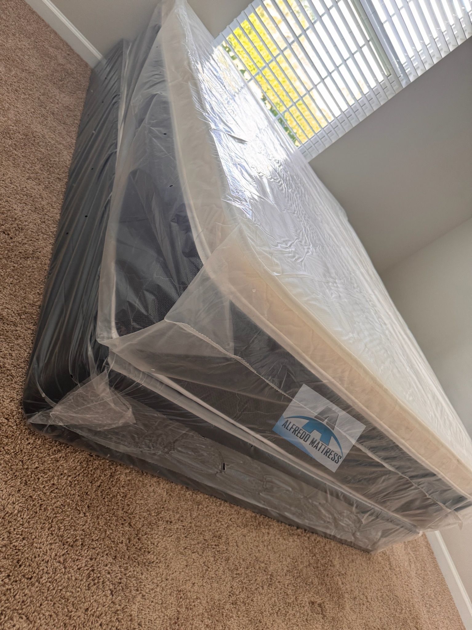 Queen mattress pillow top set with box spring (2pc - new)