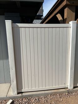 White Vinyl Privacy Fencing