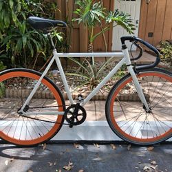 Critical Cycles Fixed Gear / Fixie / Single Speed Bike / Bicycle