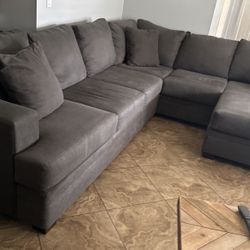 Sectional Sofa 