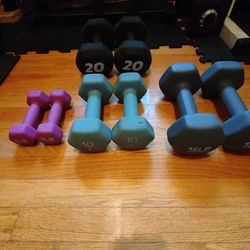 3lb, 10lb, 15lb, And 20lb Neoprene Dumbbells--