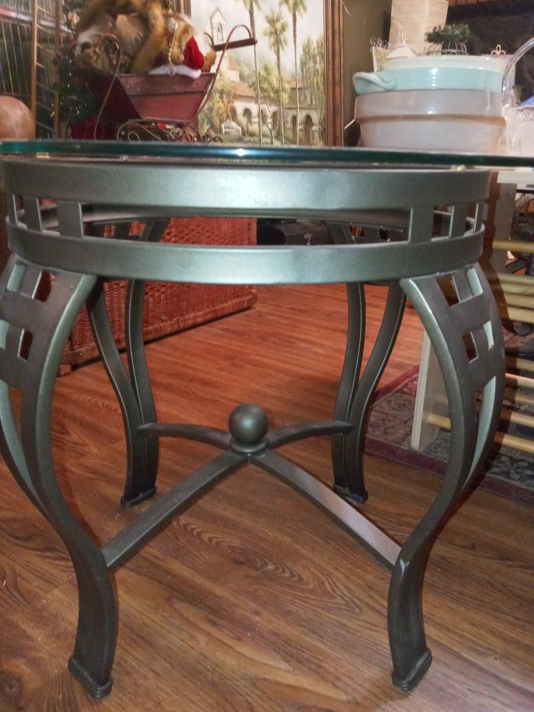 Beautiful Beveled Glass End Table.