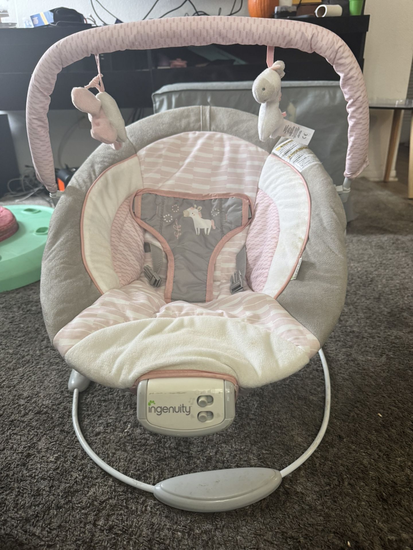 Baby bouncer seat 