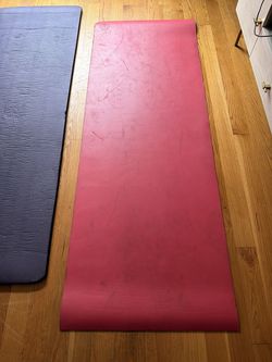 Lululemon Pink Yoga Mat