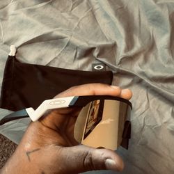 Oakleys Comes With All Even Box 