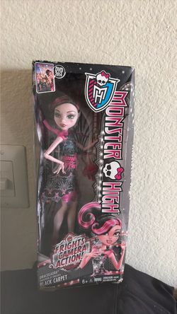 Monster High Draculaura Frights Camera Action Doll