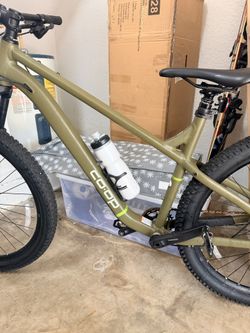 Co-op Cycles Mountain Bike – Excellent Condition