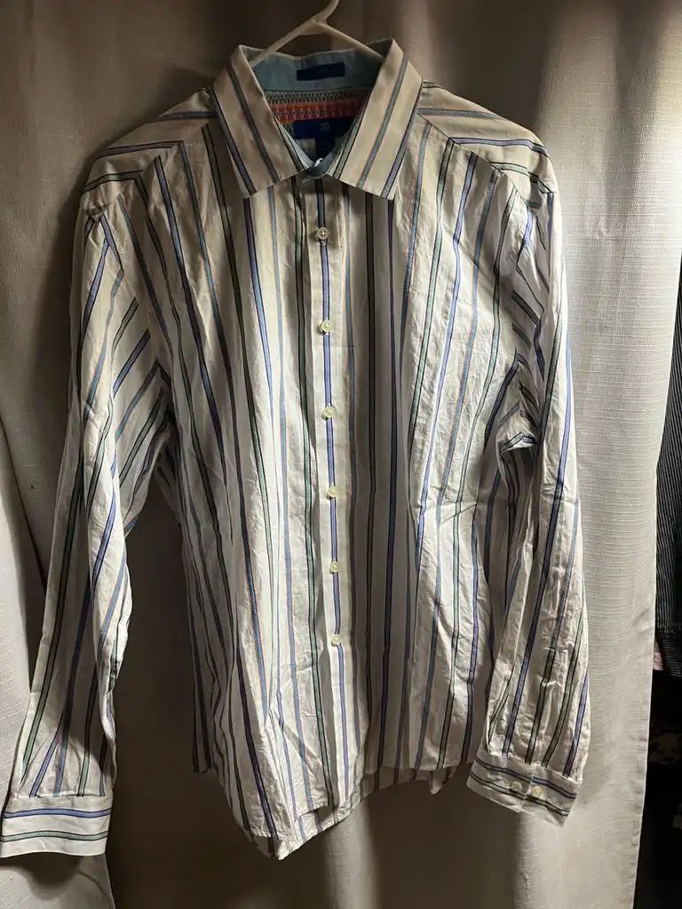 Men’s Size L Shirt