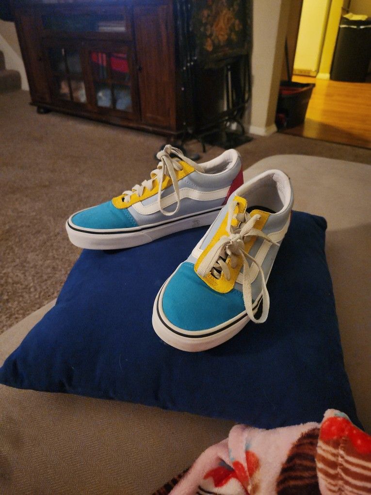 Vans US Women Size 6.5