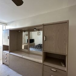 Beautiful Light Wood Wall Unit Entertainment Storage Drawers Lights💡 