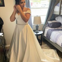 David’s Bridal Wedding Dress 