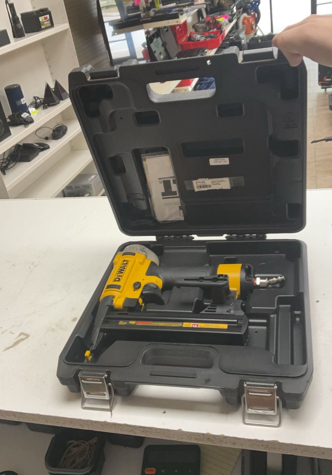 Dewalt Finish Stapler