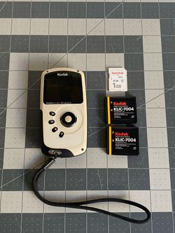 Kodak ZX3 Playsport Waterproof Video Camera