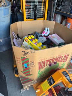 New random merch pallet