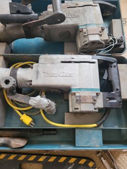 Makita 42 lb. Demolition Hammers HM1500B
