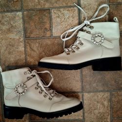 LADIE'S BOOTS/SIZE 7.5