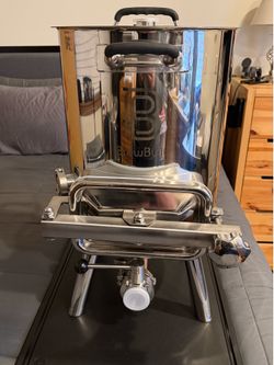 New - BrewBuilt Bottom Drain 10 Gallon Mash Tun with Grain Door.