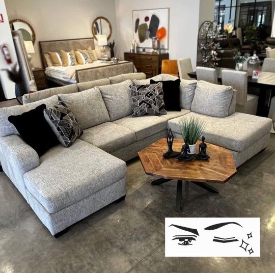 ✌️Brand New 🔥MEGGINSON STORM LAF SECTIONAL