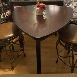 Bar Style Table With 2 Bar Stools 