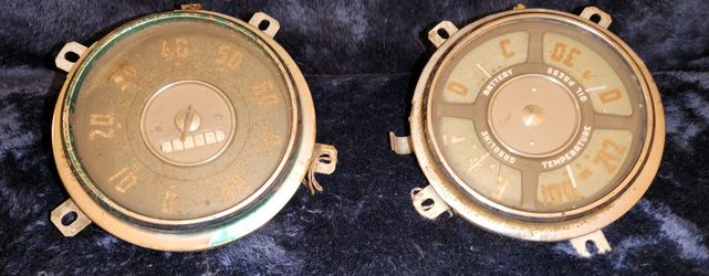 Antique Car Gauges / Cluster