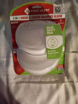 First Alert 2-n1 smoke & carbon monoxide alarm