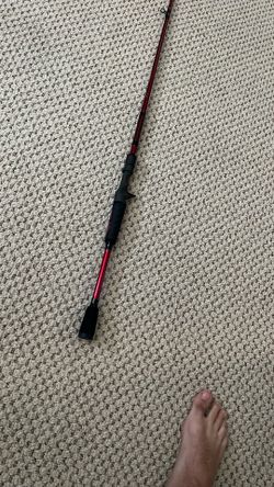 Ugly stick carbon bait casting rod