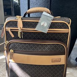 Vintage La Tour Eiffel Leather Carry on Luggage (NWT)