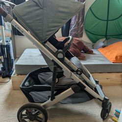 Uppababy Cruz V2 stroller with bug and rain covers and carry bag