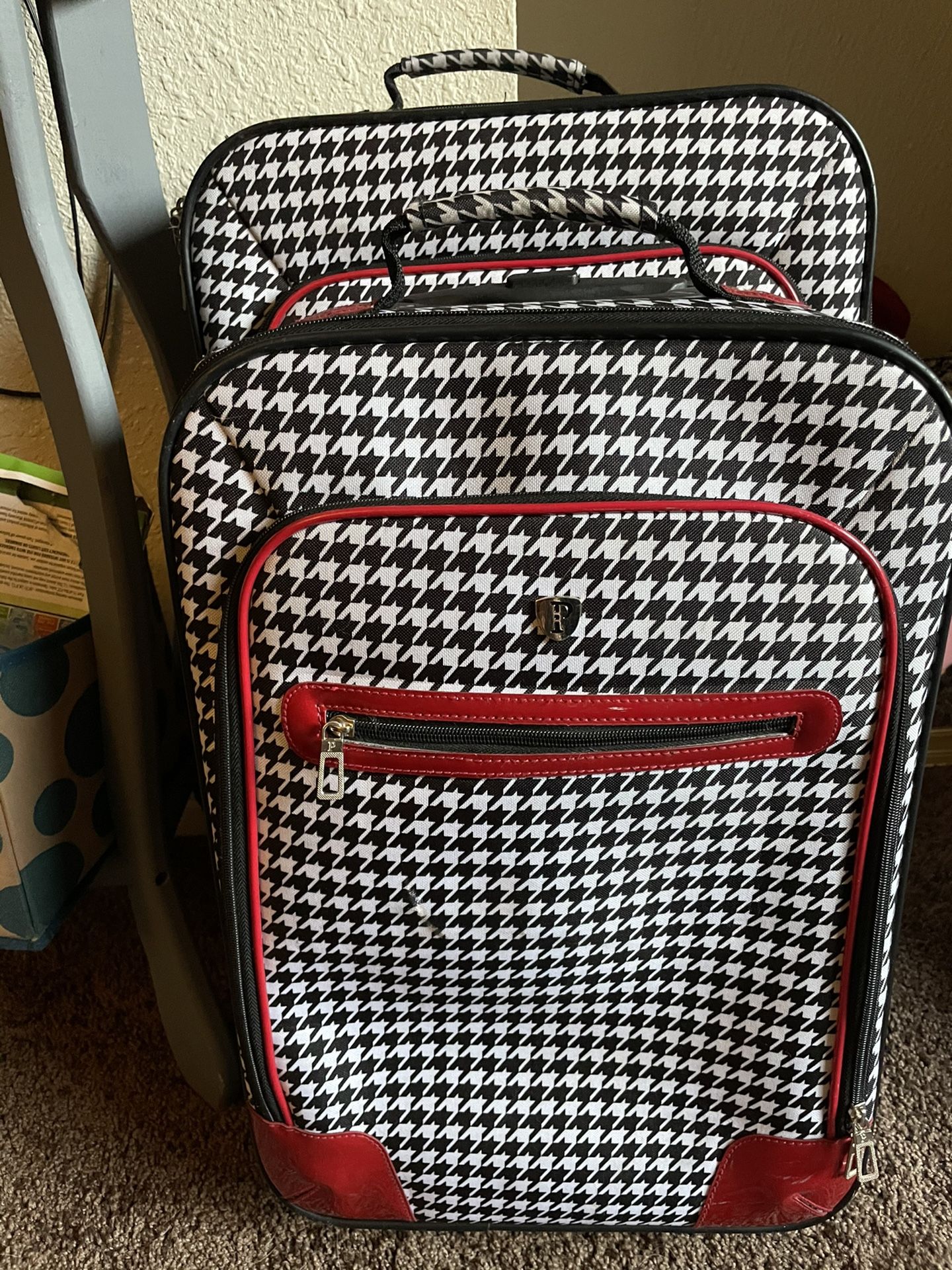 Houndstooth Luggage 3 Piece Set for Sale in Citrus Heights, CA OfferUp