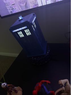Hallmark dr who desk decoration