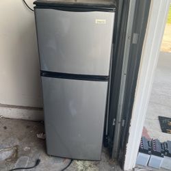 Mini Refrigerator 