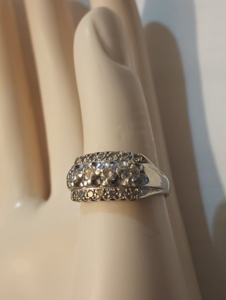 14k Art Deco White Gold Diamond Ring(1930's)