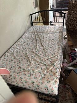 Twin Bed With Matress