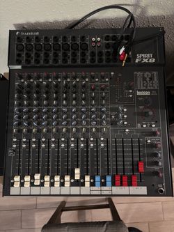 Mixer Soundcraft Spirit FX8
