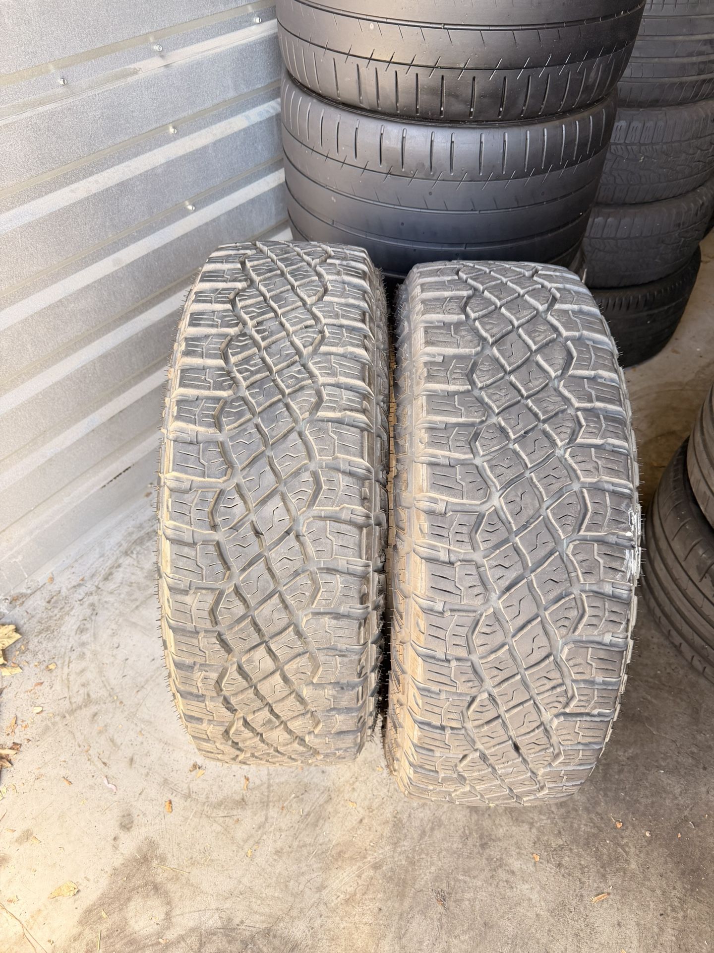 275/70/18 Goodyear Territory M/T Like New Tread Read Description