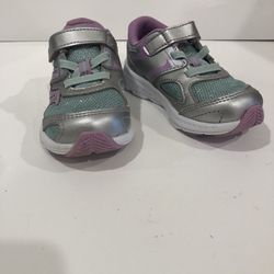 Toddler Girl Saucony Sneakers Size 6 NEW