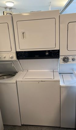 Like New Frigidaire Washer Electric Dryer Set - GREAT condition!