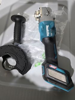 Makita Xgt 40v Grinder