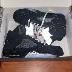 Jordan 5 Black Metallicas
