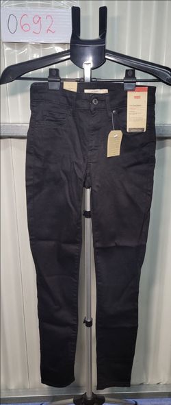 Brand new. Levi's 711 Skinny Jeans Black size 25 (0692)