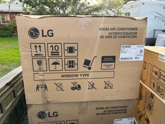 New 18000 BTU window air conditioner & heater combo cools 1000sq-ft